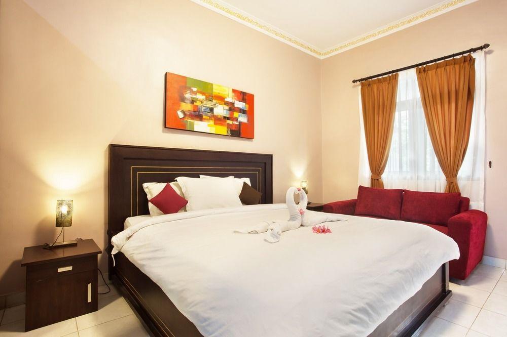 Puri Ganesh Hotel Legian  Exterior photo
