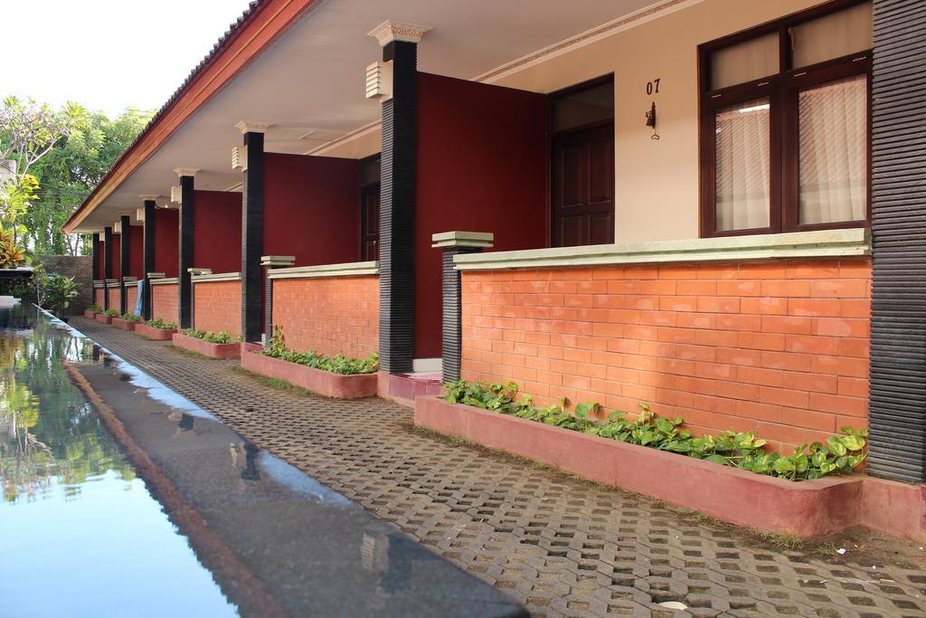 Puri Ganesh Hotel Legian  Exterior photo