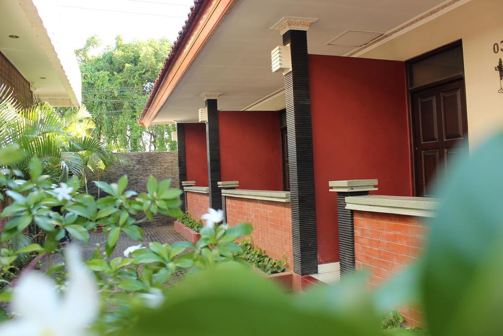 Puri Ganesh Hotel Legian  Exterior photo