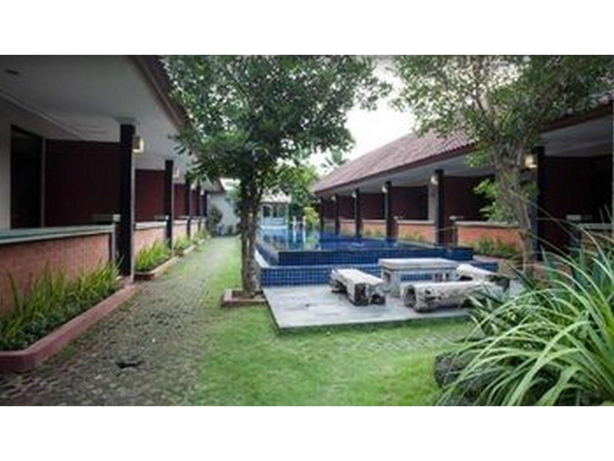 Puri Ganesh Hotel Legian  Exterior photo
