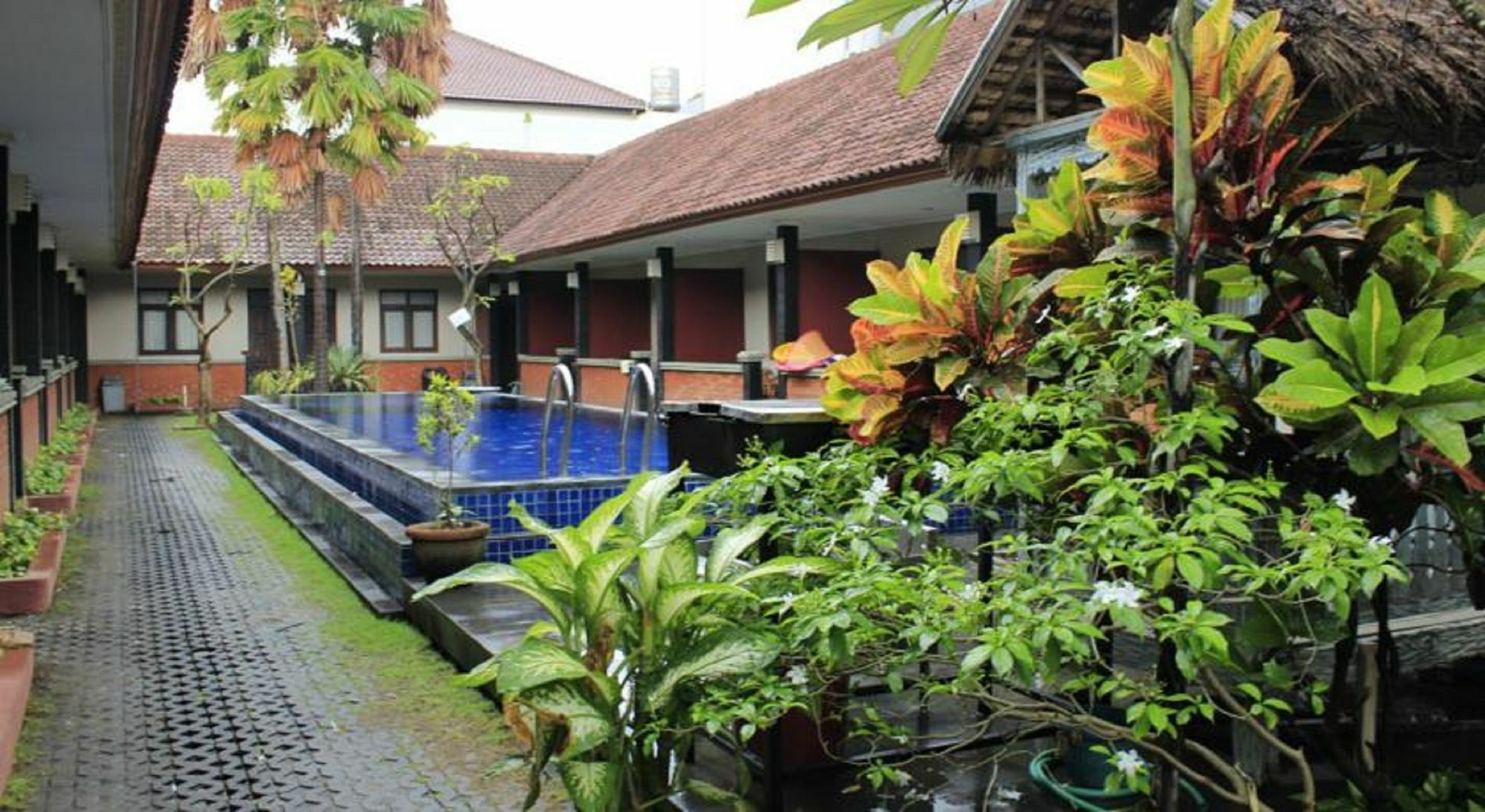 Puri Ganesh Hotel Legian  Exterior photo